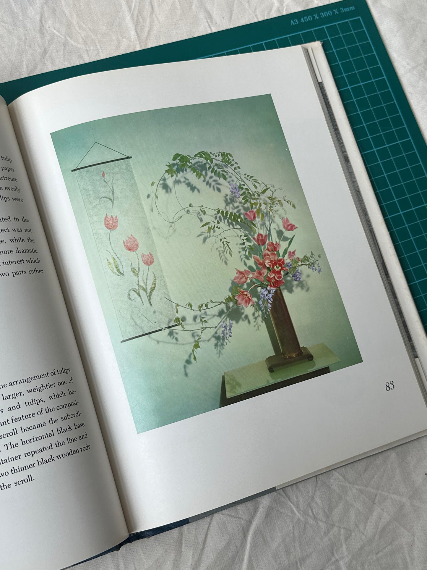 New Horizons In Floral Arrangement, Myra J. Brooks, Mary Alice and John P. Roche, Published in 1961