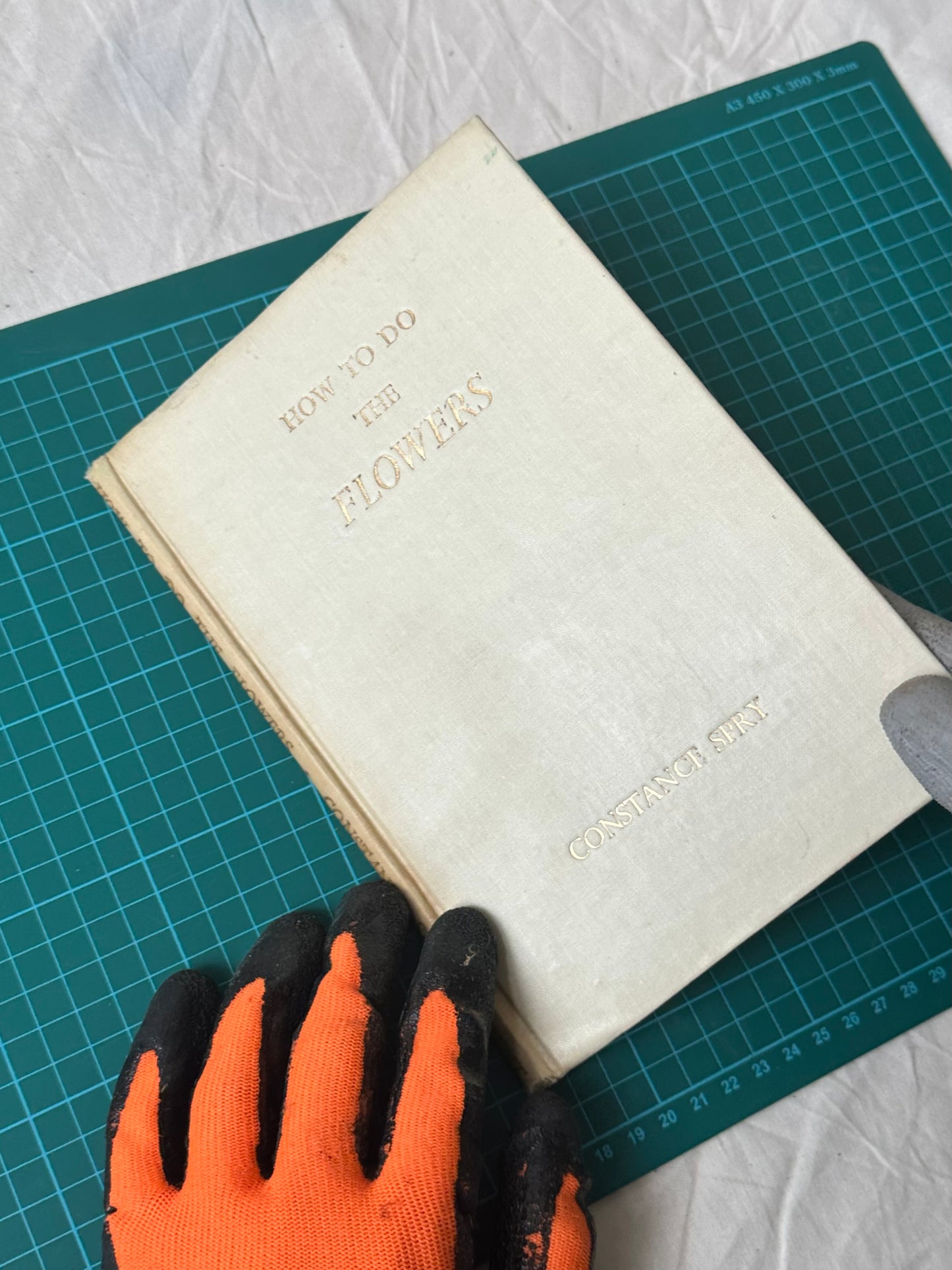 How To Do the Flowers, Constance Spry, Published in 1953